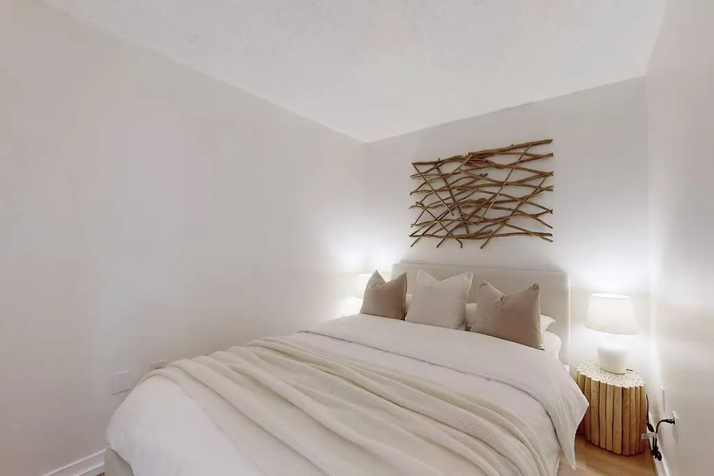 Cityplace Suite Toronto Apartment