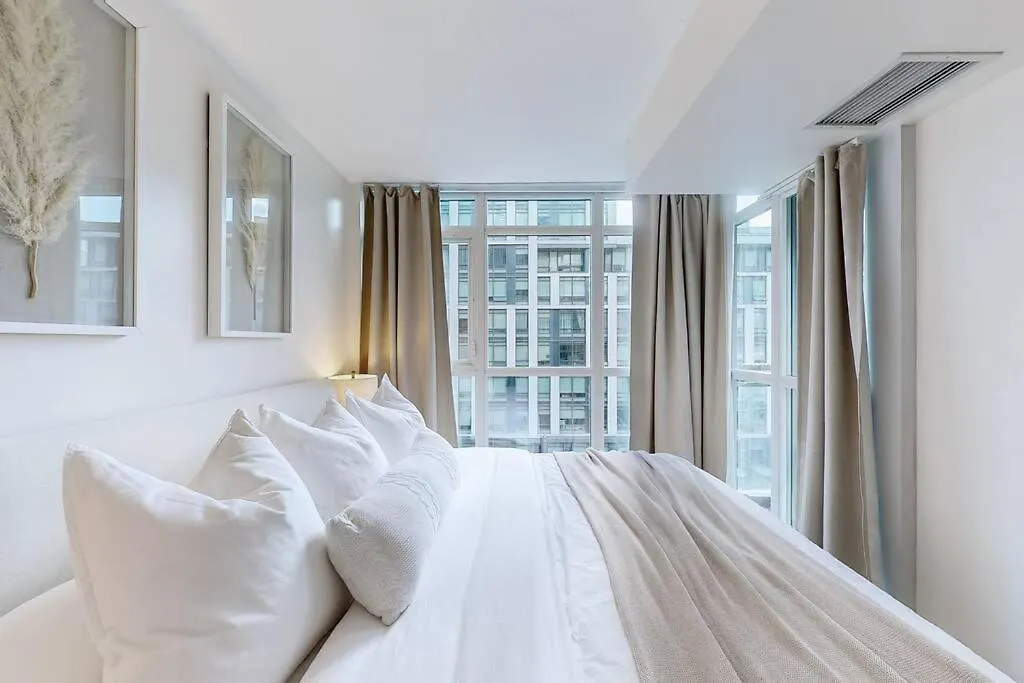 Cityplace Suite Toronto Apartment