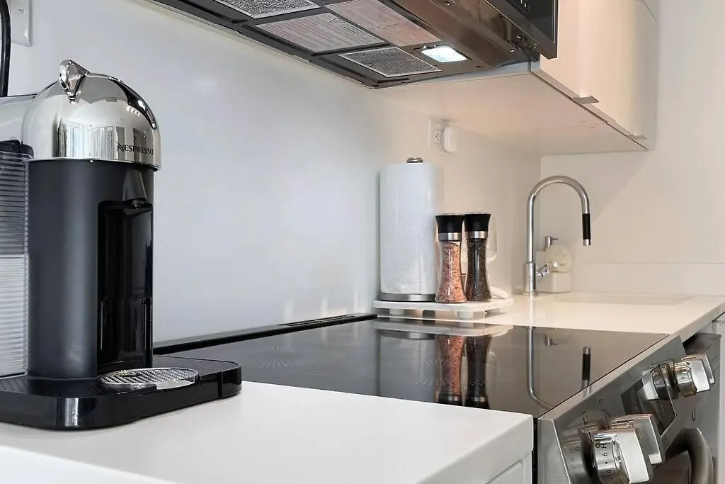 Cityplace Suite Toronto Apartment